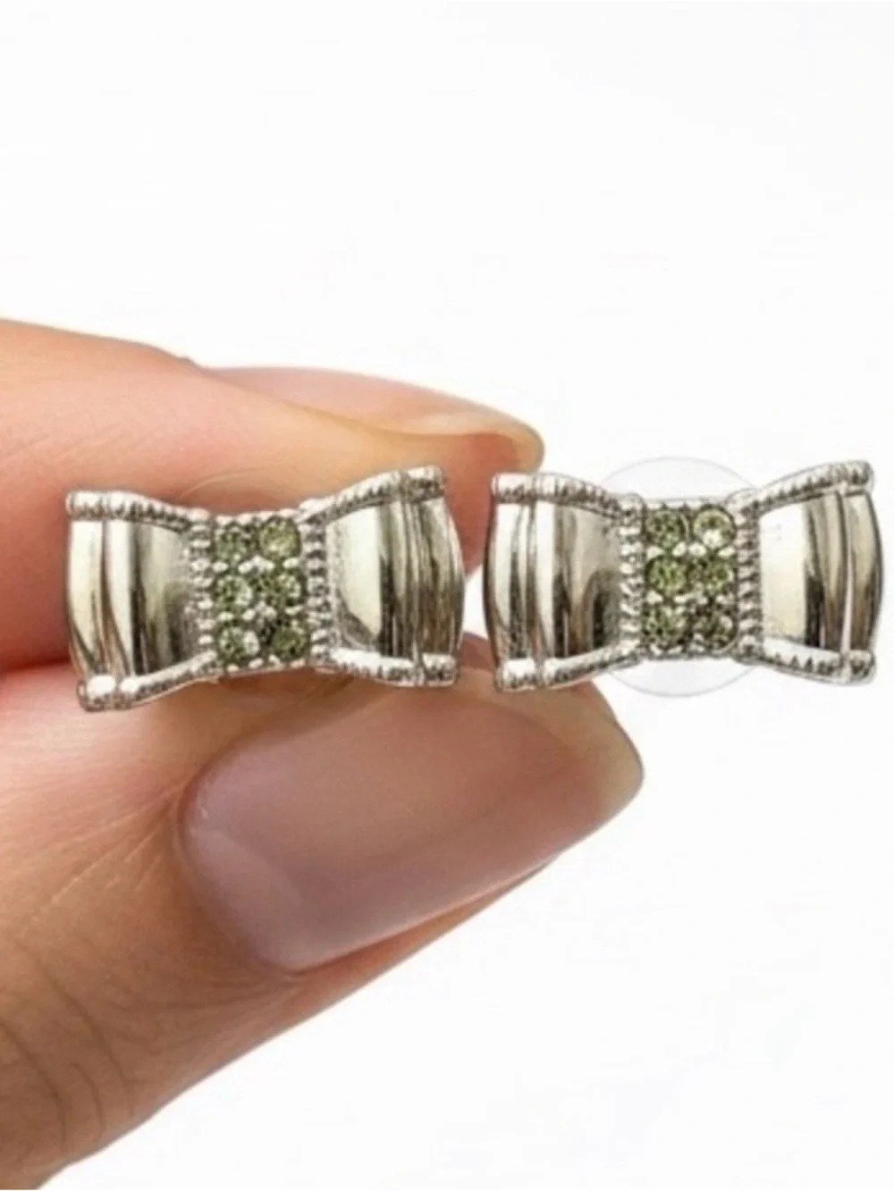 kate spade “New York Moon River”Silver Bow Pave Crystal Stud Earrings